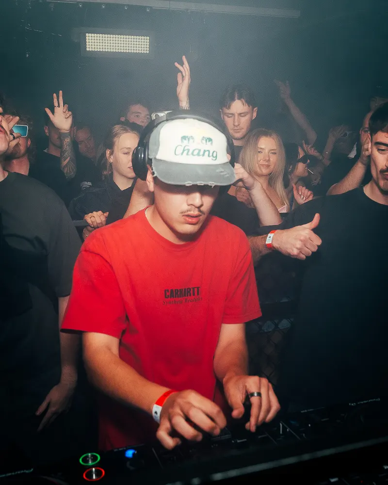 The Vault Memories, Strictly B2B crowd photos